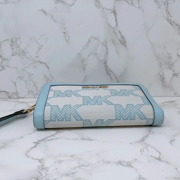 Michael Kors wallet - Picture 2 of 8